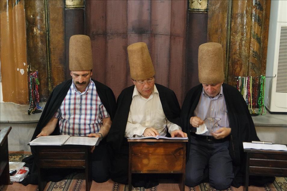 Bursa'da 127 yıllık "Miraç Kandili" geleneği