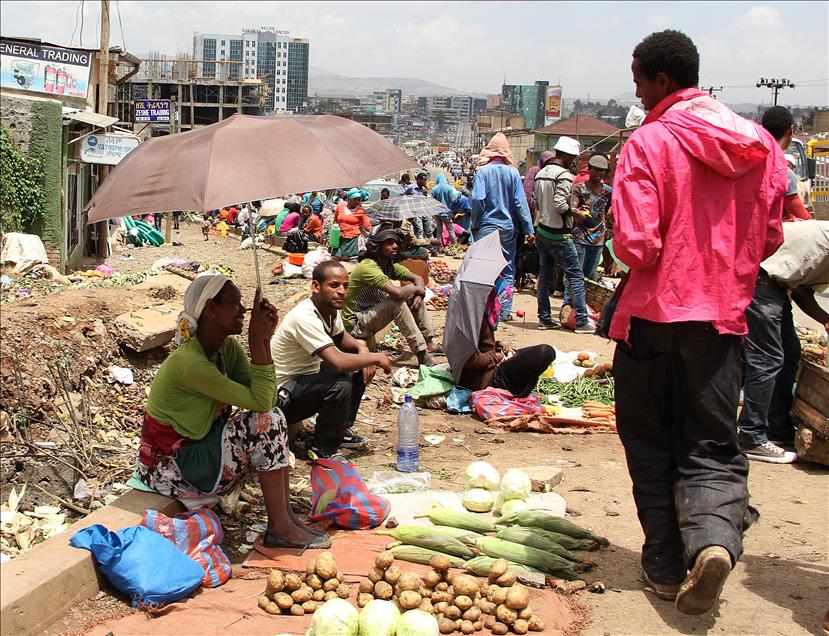 Addis Ababa'daki Mercato pazarı