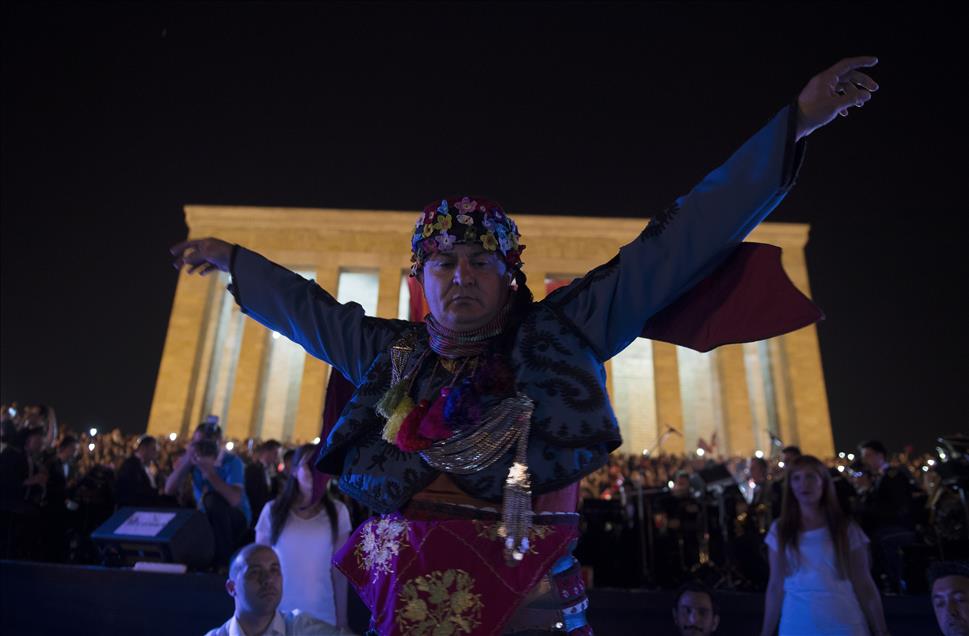 Anıtkabir'de 17 yıl sonra ilk konser