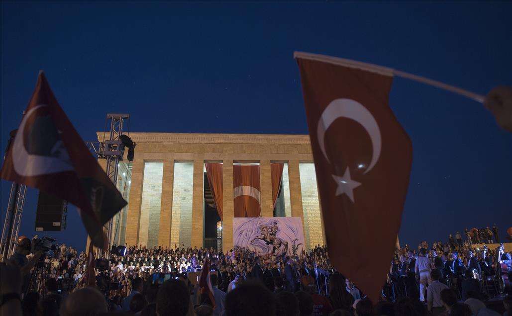 Anıtkabir'de 17 yıl sonra ilk konser
