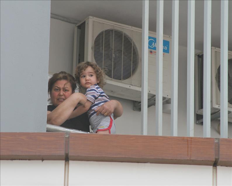 Adana'da apartmanda yangın