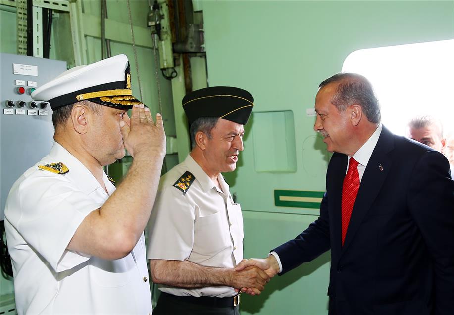 Cumhurbaşkanı Erdoğan TCG Salihreis Fırkateyni'nde