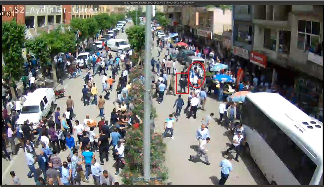 Siirt'te AK Parti'lilere yapılan saldırı kameralara yansıdı