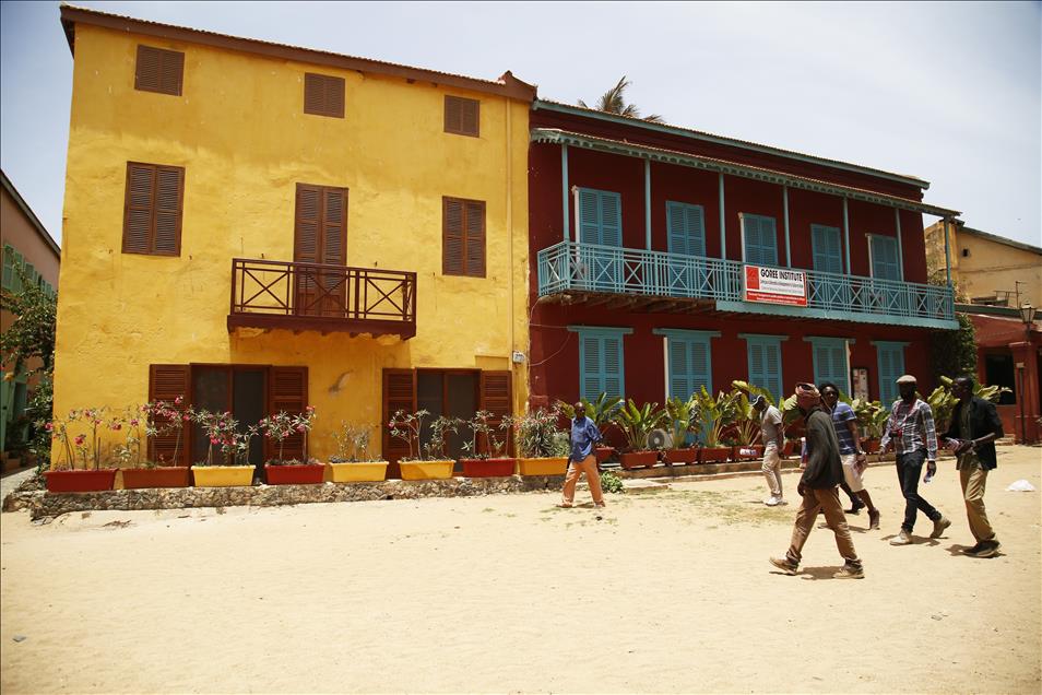 "Utanç Adası" Goree'ye turist akını