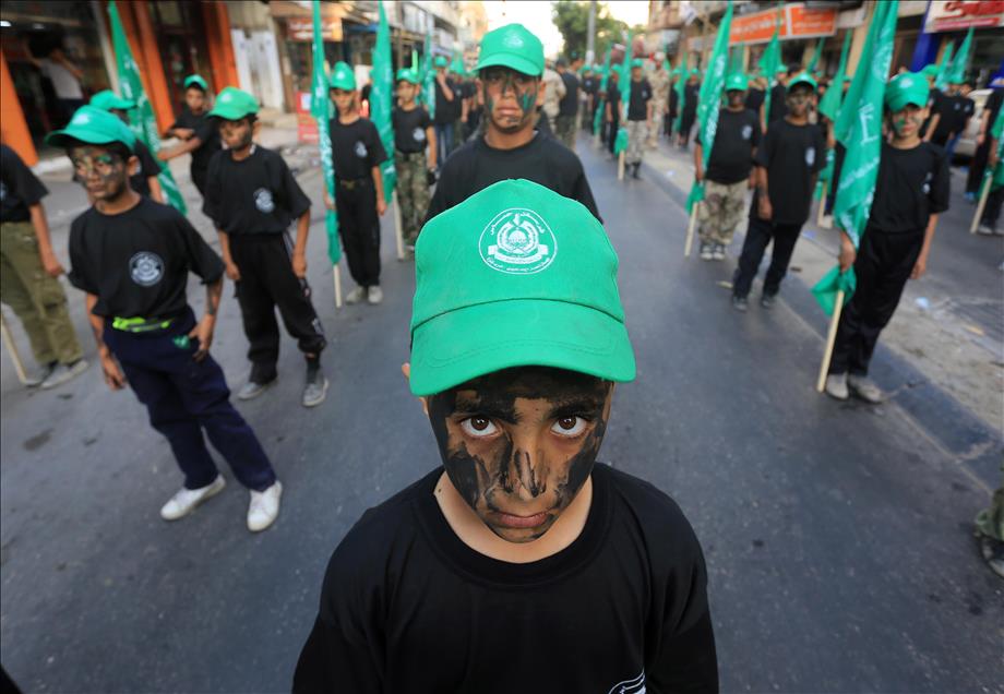 Palestinian boy scout stage a rally in Gaza