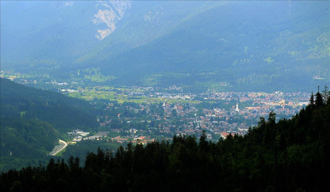 Almanya'nın en yüksek dağı Zugspitze