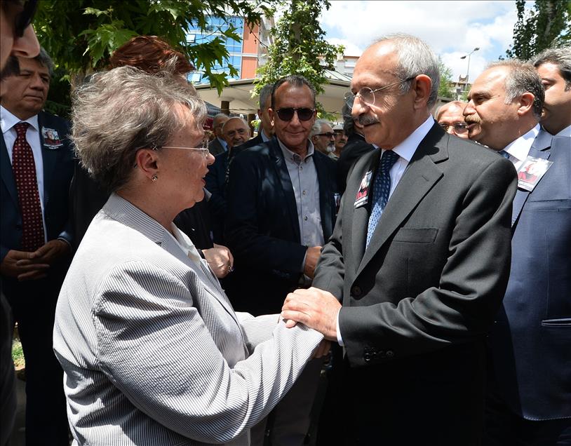 Gazeteci Cüneyt Arcayürek'in cenaze namazı