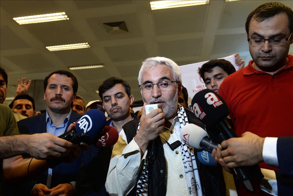 Türk gazetecilerin İsrail'de alıkonulması