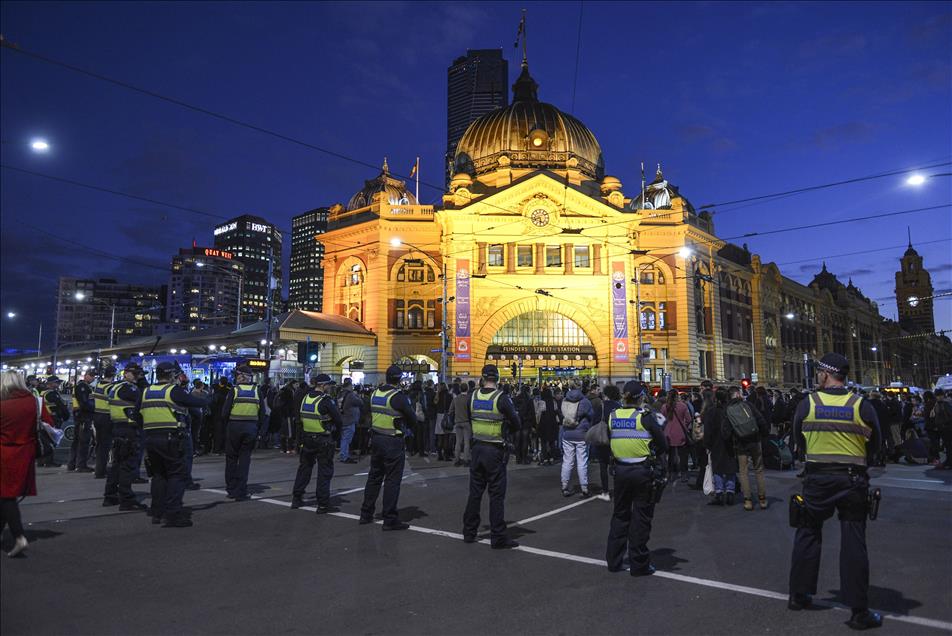 Melbourne'de Aborjin hakları için protesto düzenlendi