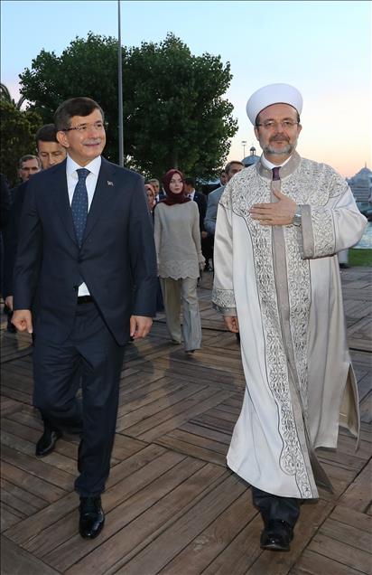 Başbakan Davutoğlu İstanbul'da