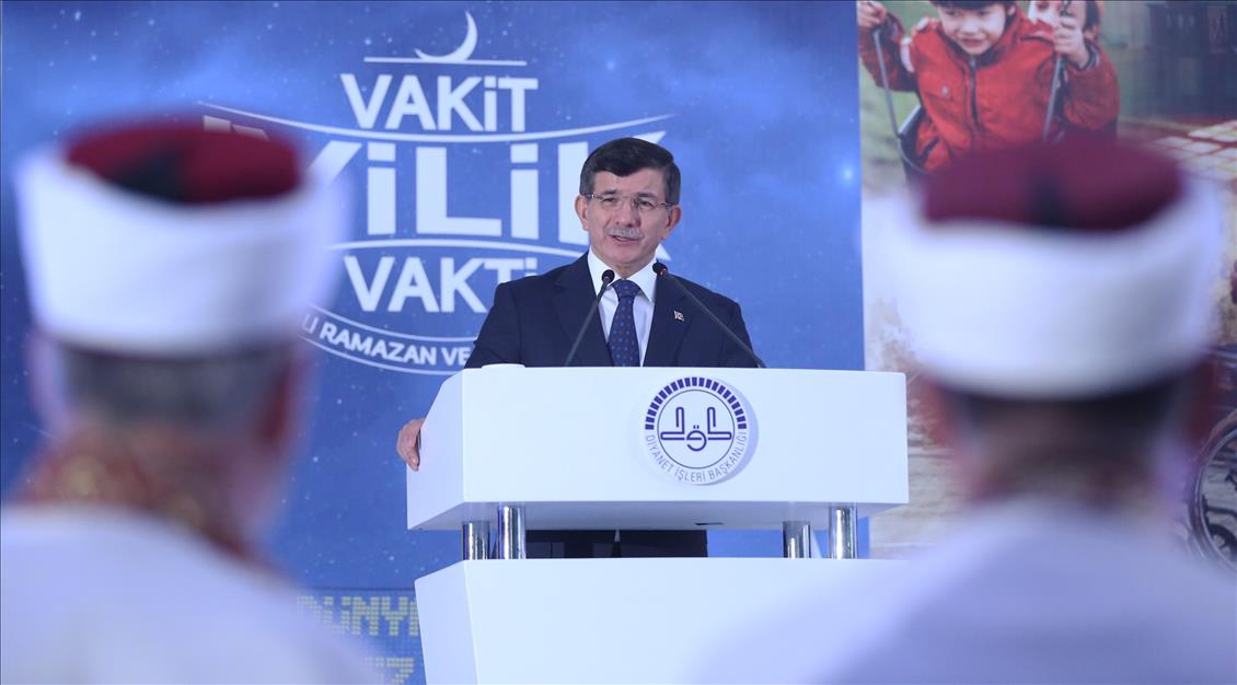 Başbakan Davutoğlu İstanbul'da