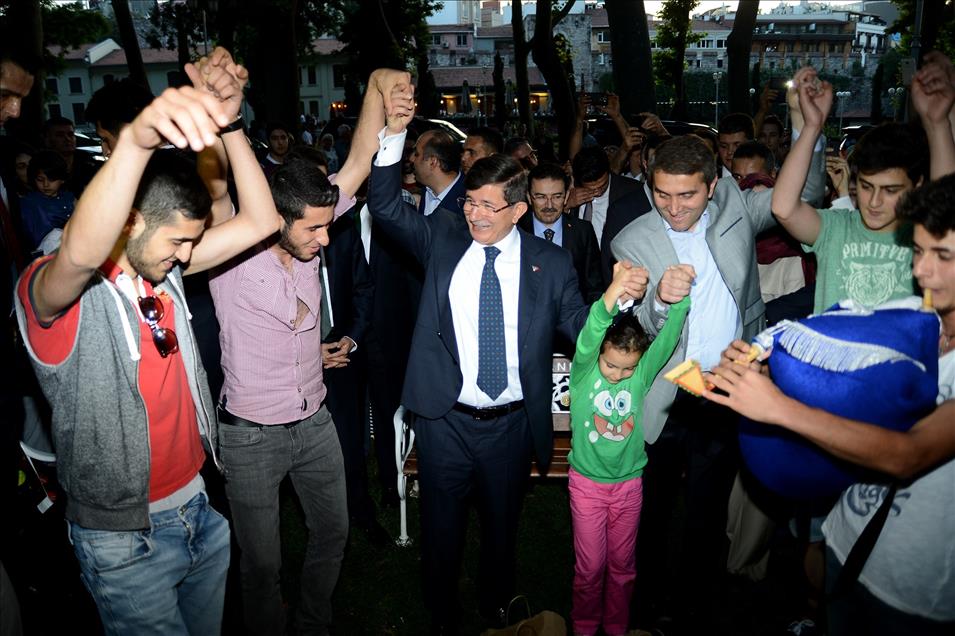 Başbakan Davutoğlu İstanbul'da
