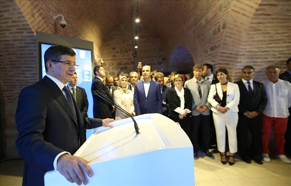 Başbakan Davutoğlu İstanbul'da