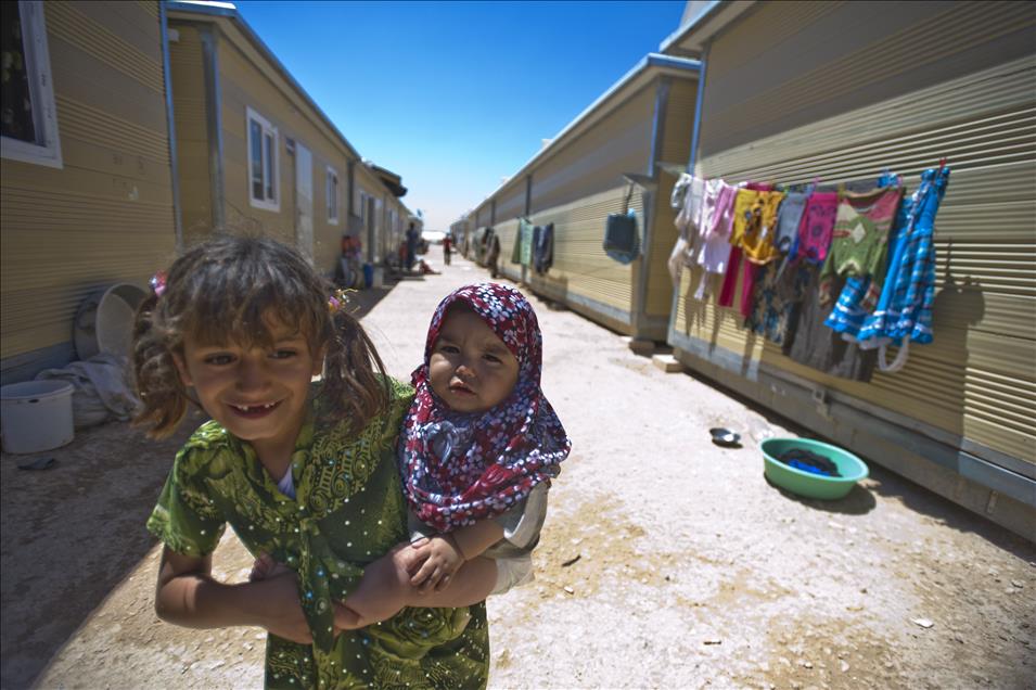 Azez'deki Suriyelilerin yaşam standartları yükseliyor