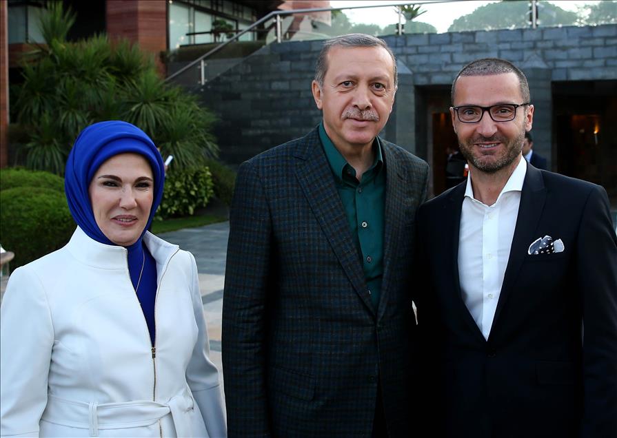 Cumhurbaşkanı Erdoğan, sporcu ve sanatçılarla birlikte iftar yaptı