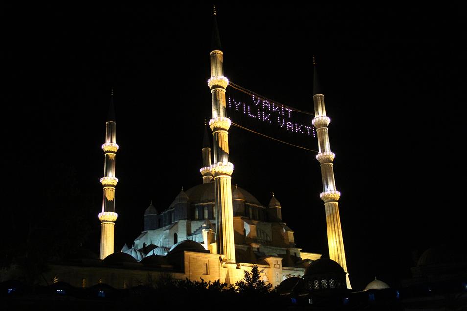 Selimiye Camisi'nde Kadir Gecesi coşkusu