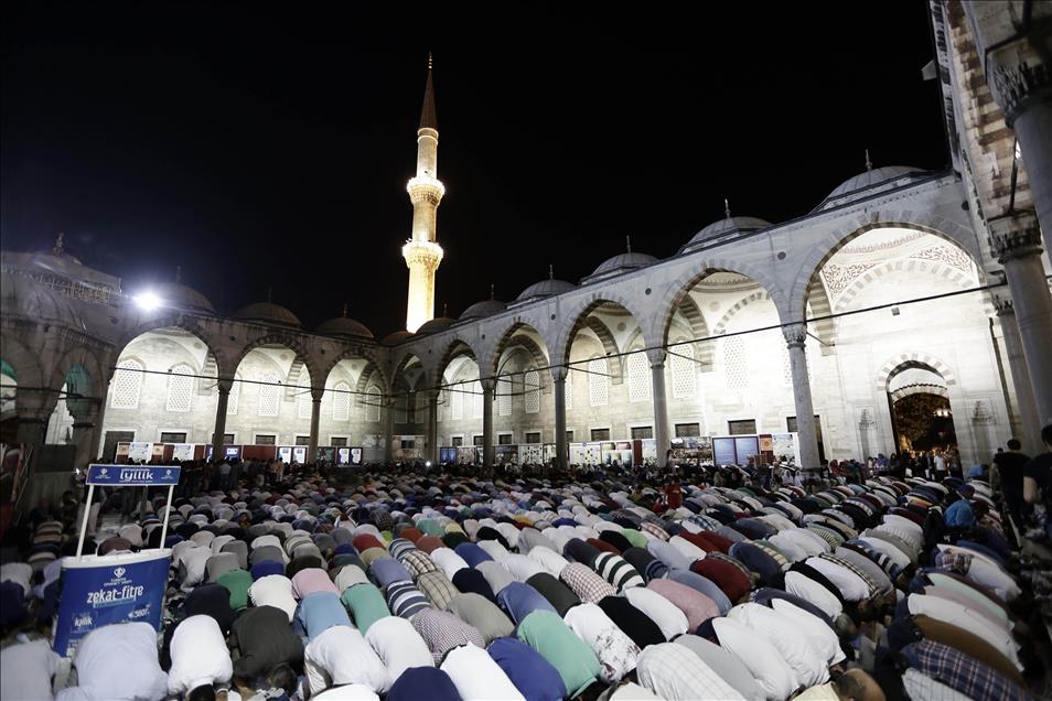 İstanbul'da Kadir Gecesi