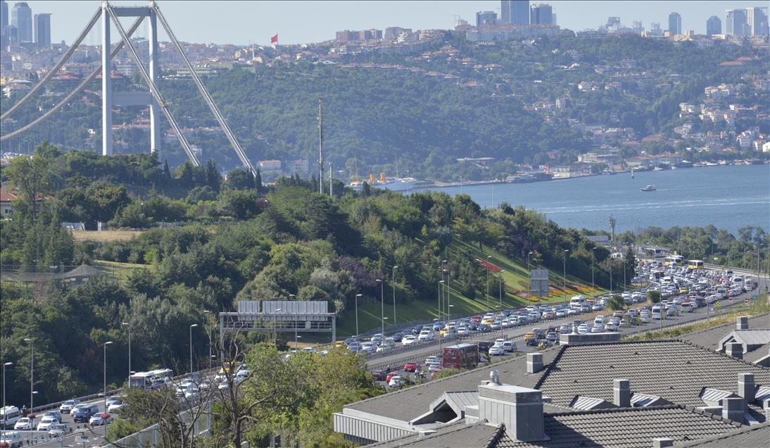İstanbul trafiğinde bayram yoğunluğu