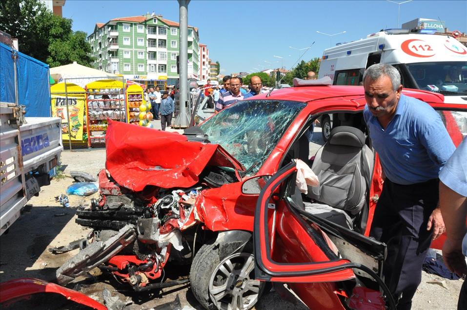 Yozgat’ta iki otomobil çarpıştı: 7 yaralı