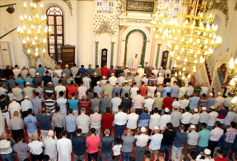 İzmir'de Bayram Namazı