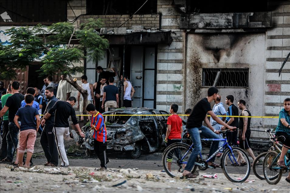 مجهولون يفجرون 5 سيارات في مدينة غزة