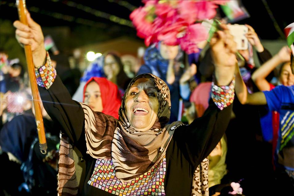 Mass wedding ceremony in Gaza