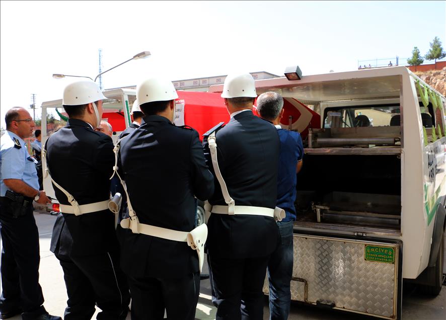 Ceylanpınar'da 2 polisin şehit edilmesi