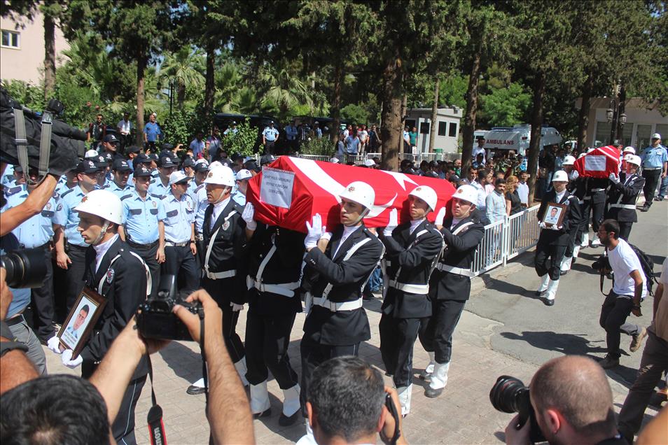 Ceylanpınar'da 2 polisin şehit edilmesi