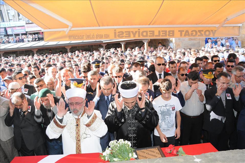 Diyarbakır'daki askeri araca saldırı