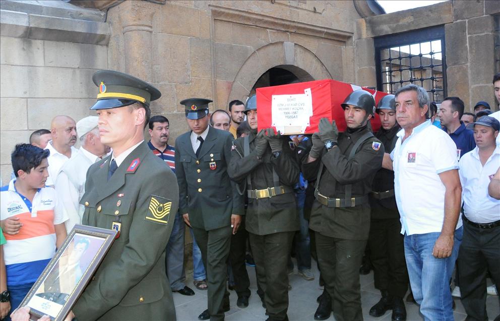 Diyarbakır'daki askeri araca saldırı