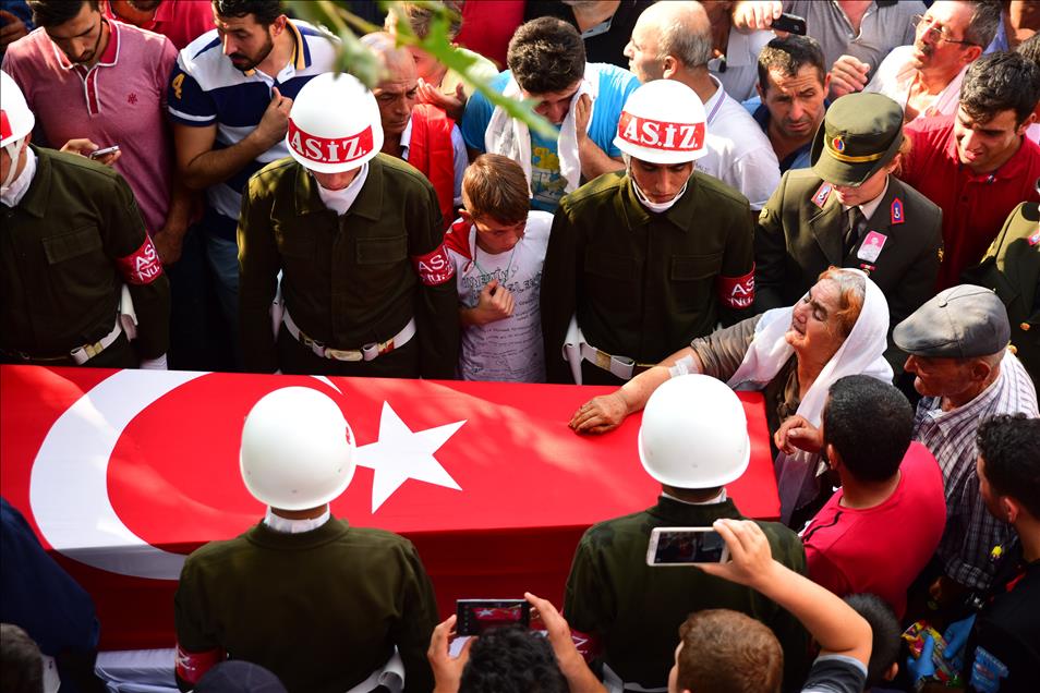 Şehit er Barış Akkabak toprağa verildi