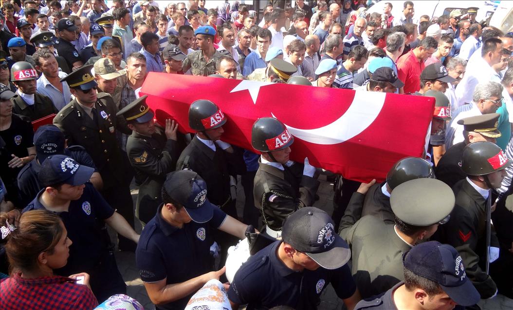 Şehit uzman çavuş son yolculuğuna uğurlandı