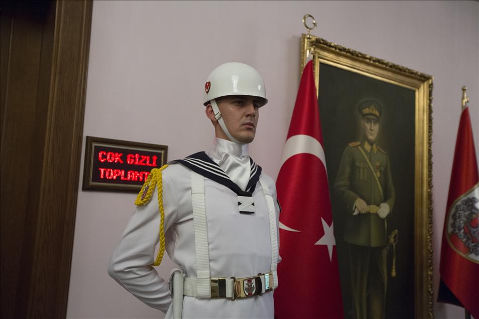 Yüksek Askeri Şura, Başbakan Davutoğlu başkanlığında toplandı