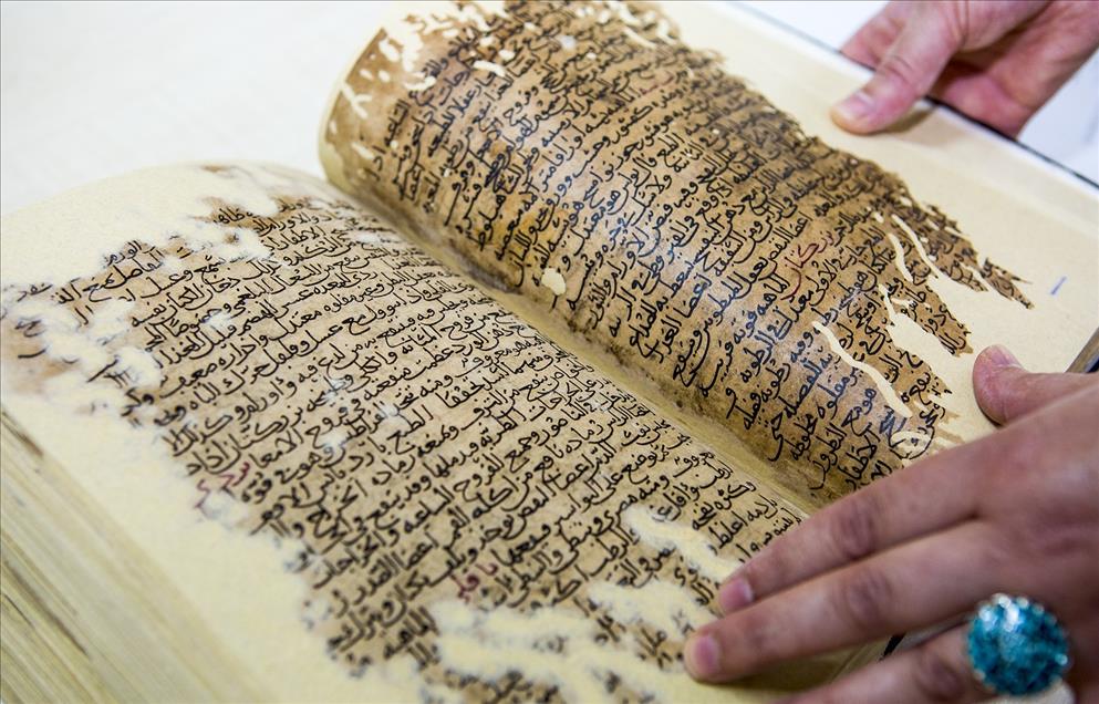 İbn-i Sina'nın eserinin 880 yıllık nüshası restore edildi