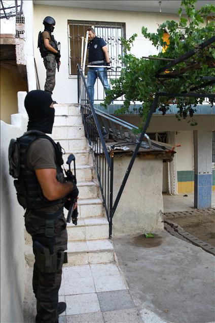 İzmir'de terör operasyonu