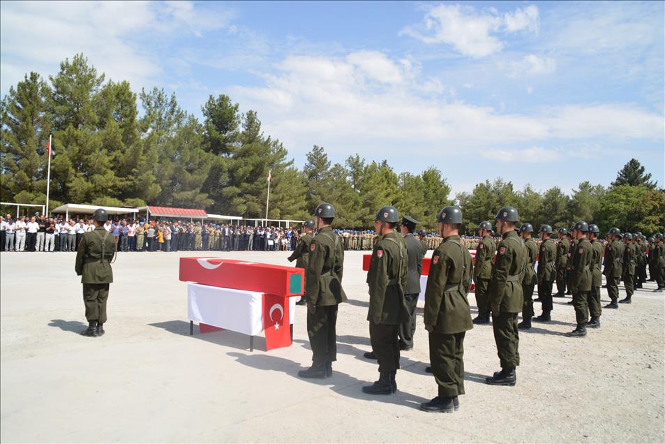 Şehitlerimizi uğurluyoruz