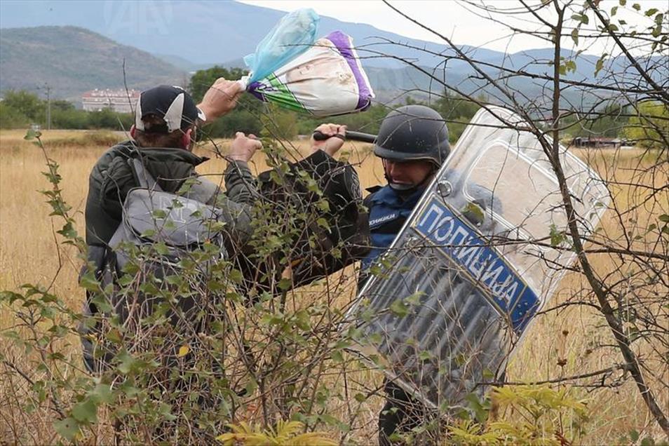 Migrants Attempt To Get Through The Greek/Macedonian Border