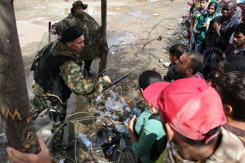 Migrants Attempt To Get Through The Greek/Macedonian Border