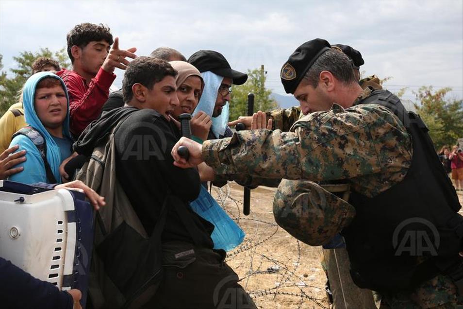 Migrants Attempt To Get Through The Greek/Macedonian Border