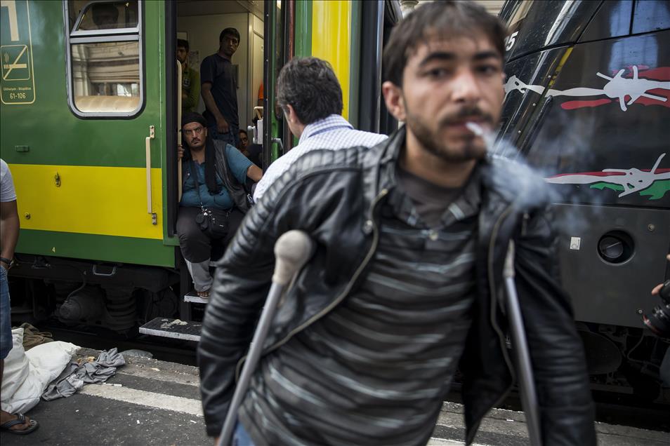 Budapeşte Doğu Tren İstasyonu göçmenlere yeniden açıldı