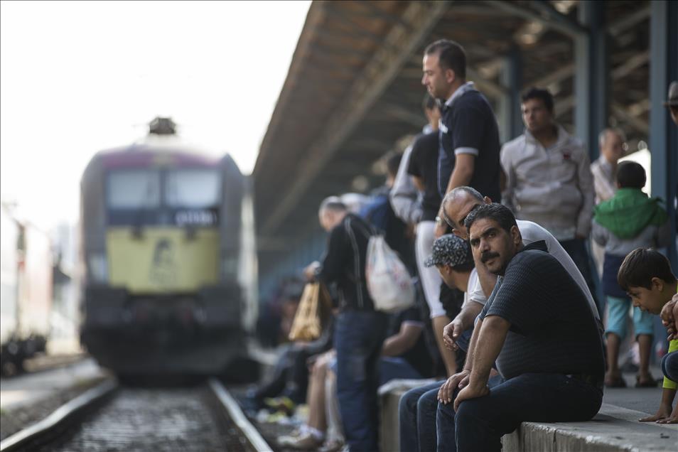 Budapeşte Doğu Tren İstasyonu göçmenlere yeniden açıldı