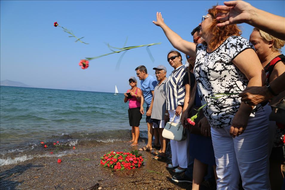 Küçük Aylan, cansız bedeninin vurduğu sahilde anıldı