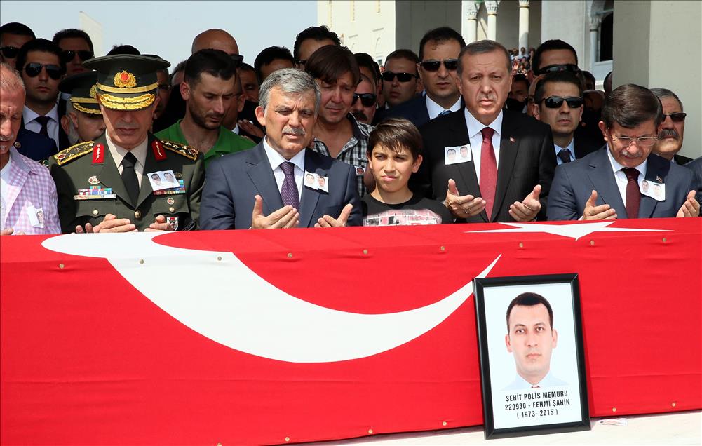 Şehitlerimizi uğurluyoruz