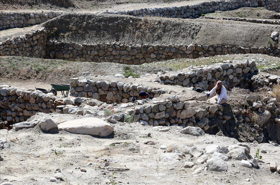 کشف چند سنجاق سر 3700 ساله در ترکیه