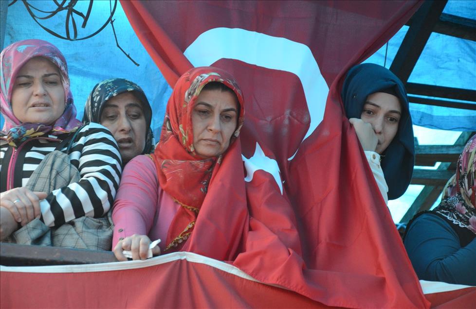 Şehitlerimizi uğurluyoruz