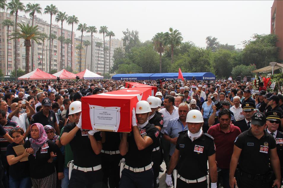 Şehitlerimizi uğurluyoruz