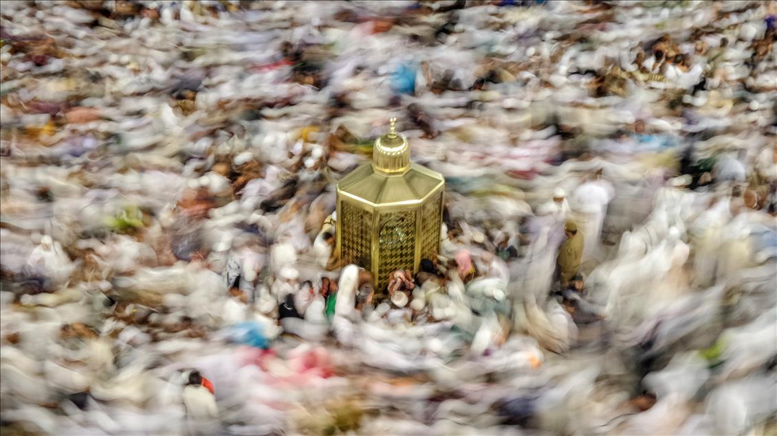 Milyonlar Kabe'de