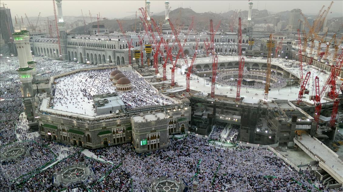Milyonlar Kabe'de