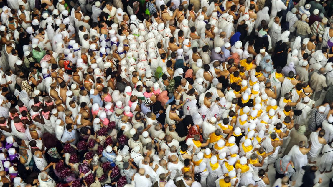 Milyonlar Kabe'de