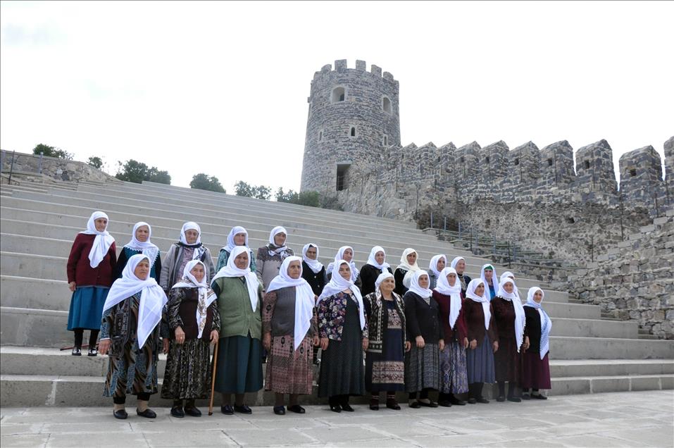 Ahıska Türkleri "ayrılığın başladığı" eski tren istasyonunda